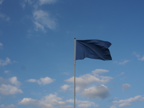 Kinetic Flag Antipodia 51° 10` 25.2``S 171°12`06,1``W / Foto: Gabriele Nippel